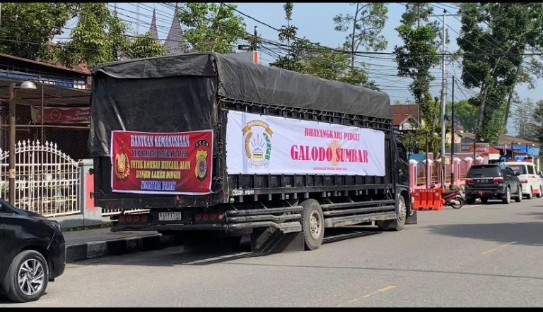 Bantuan Polri dari Polda Aceh tiba di Bukittinggi