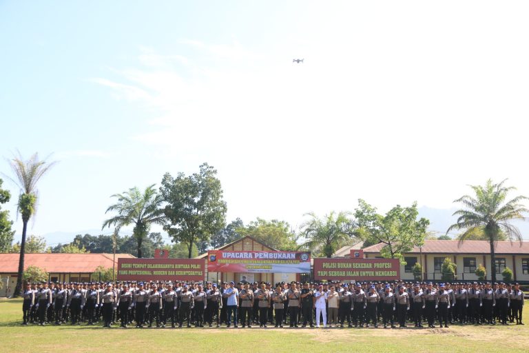 Kapolda Sumbar buka Diktukba Polri Gelombang II T.A 2024, Ini yang Disampaikan Kapolda Sumbar kepada Siswa Diktukba 