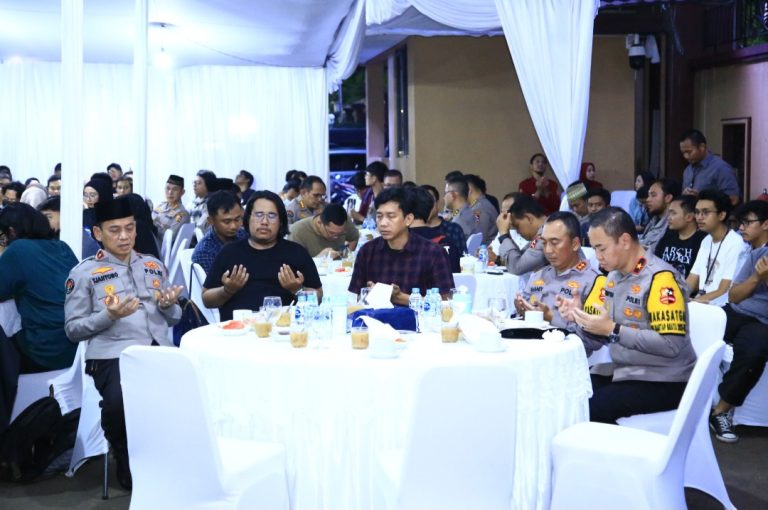 Buka Puasa Bersama Wartawan, Kadiv Humas Bicara Pentingnya Peran Media Kawal Agenda Nasional