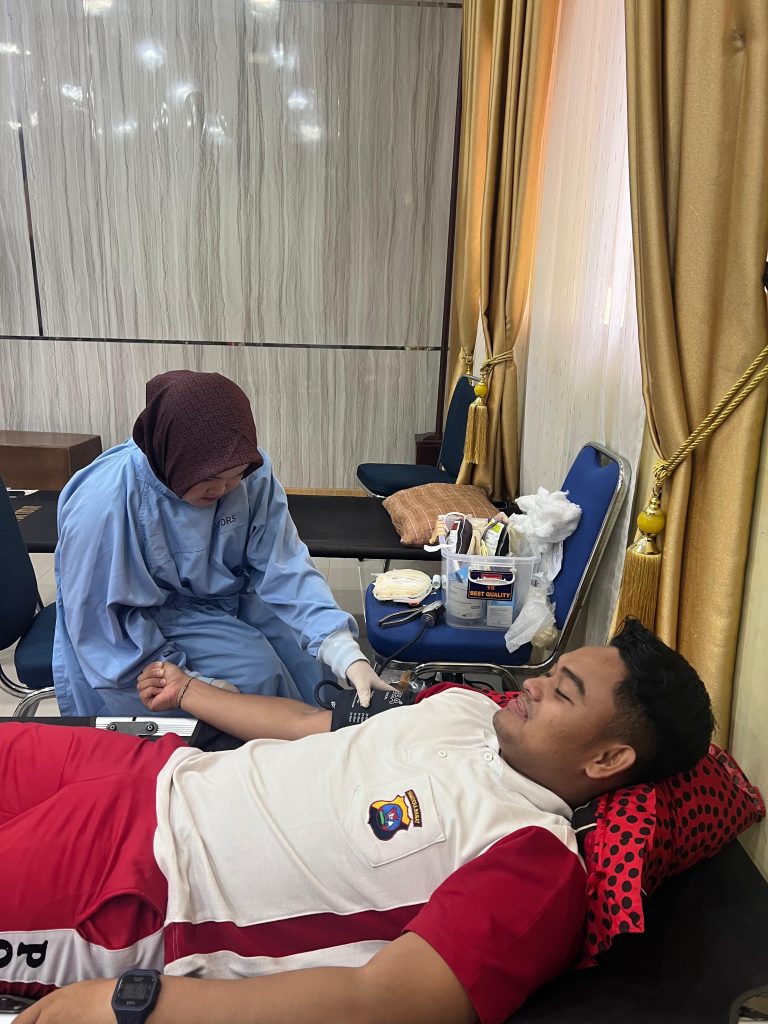 Bantu Penuhi Kebutuhan Darah Bulan Ramadhan, Polres Dharmasraya Gelar Donor Darah