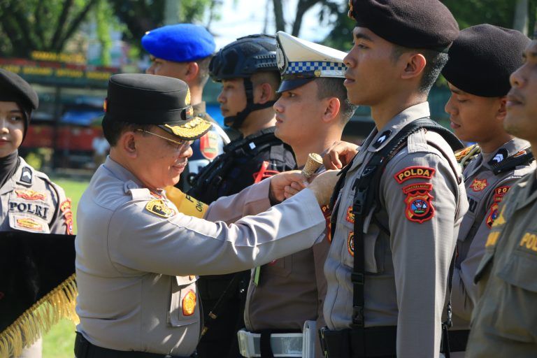 Kapolda Sumbar Pimpin Apel Gelar Pasukan Operasi Mantap Praja Singgalang 2024