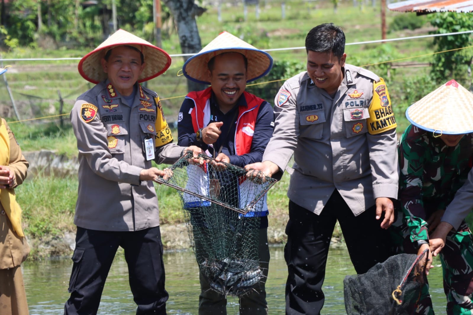 Dukung Asta Cita Presiden Prabowo, Polresta Padang Gelar Panen Raya Lele